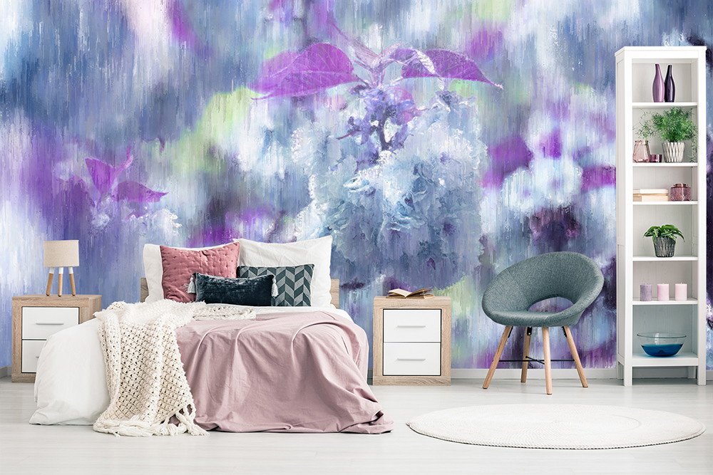 Fototapete - Wohnzimmer mit pastellfarbener Wandgestaltung und floralen Mustern, ergänzt durch moderner Einrichtung
