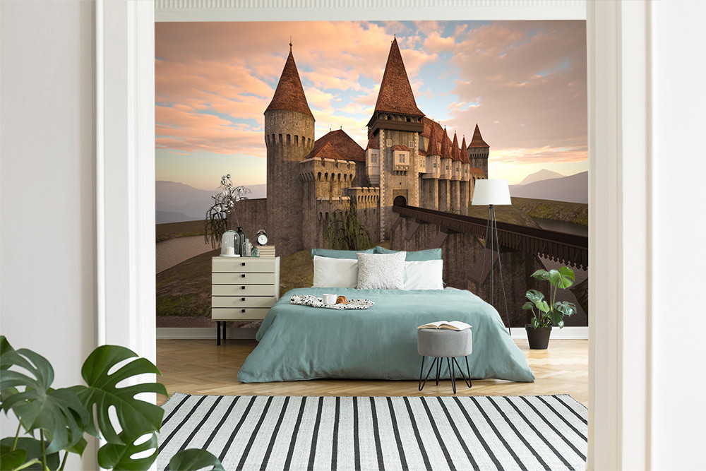 Papier peint photo - chambre à coucher avec papier peint photoréaliste d'un château médiéval et un doux coucher de soleil en arrière-plan