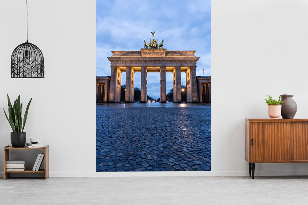 Papier peint photo - Porte de Brandebourg à Berlin au crépuscule, idéal pour un design intérieur moderne