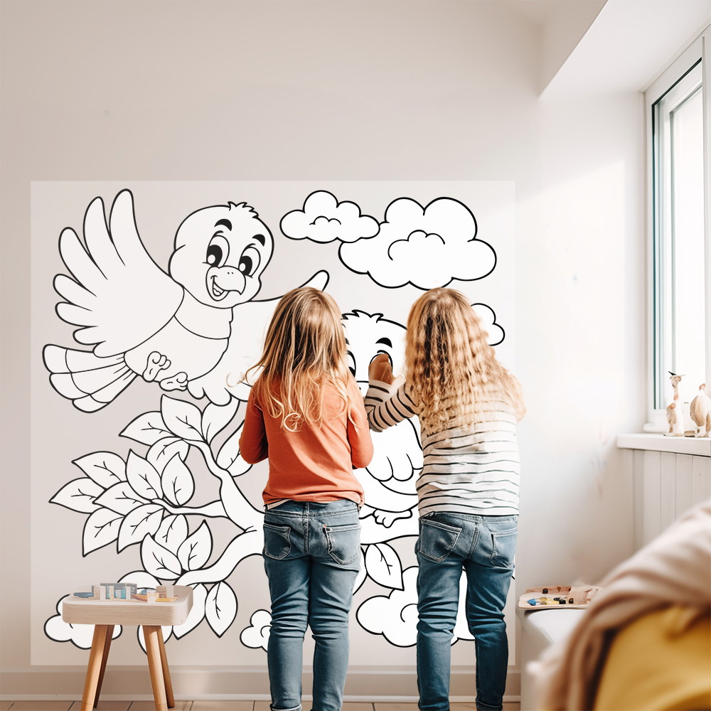 Fototapete - Zwei Kinder färben eine große Wandmalerei mit einem lachenden Vogel und Wolken aus