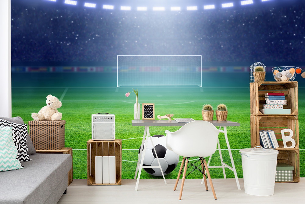 Fototapete - Kinderzimmer mit Fußball-Dekoration, Schreibtisch, Stuhl und Stadion-Hintergrund