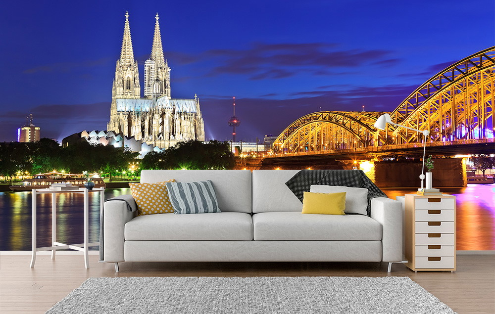 Fototapete - Panorama des Kölner Doms und der Hohenzollernbrücke bei Nacht, perfekt für stilvolle Wohnräume