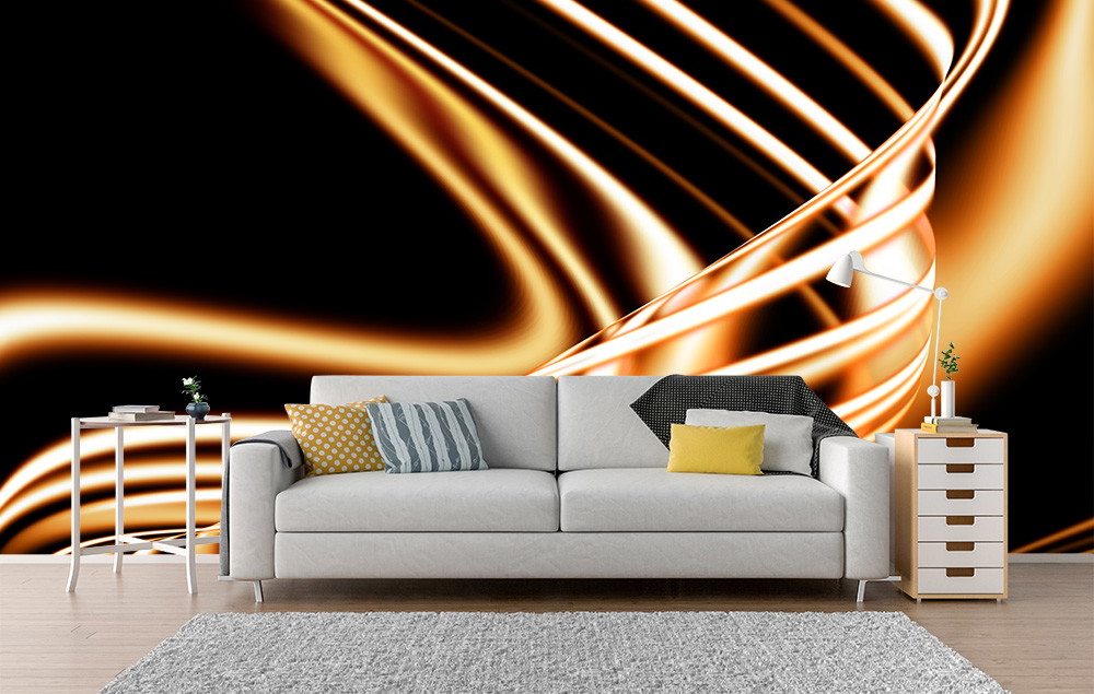Fototapete - Stilvolles Wohnzimmer mit großartiger Fototapete in gold-schwarzem abstrakten Muster hinter der Couch