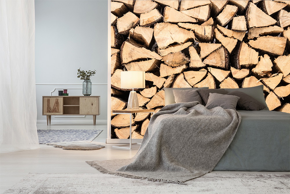 Fotobehang - Elegante slaapkamer met behang met houtblokjesmotief en een moderne inrichting