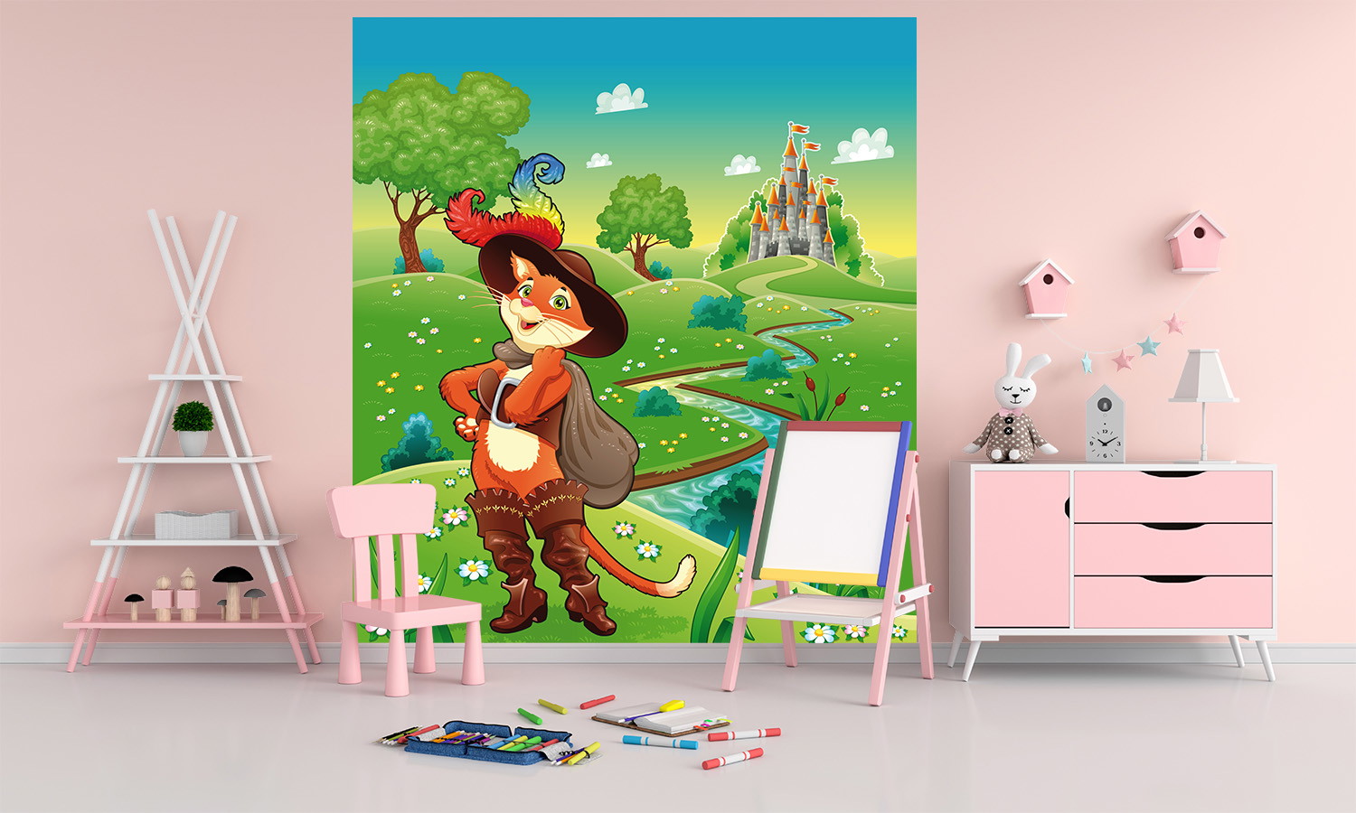 Fototapete - Kinderzimmer mit Fototapete eines lächelnden Katers in Stiefeln vor einer bunten Landschaft mit Schloss im Hintergrund